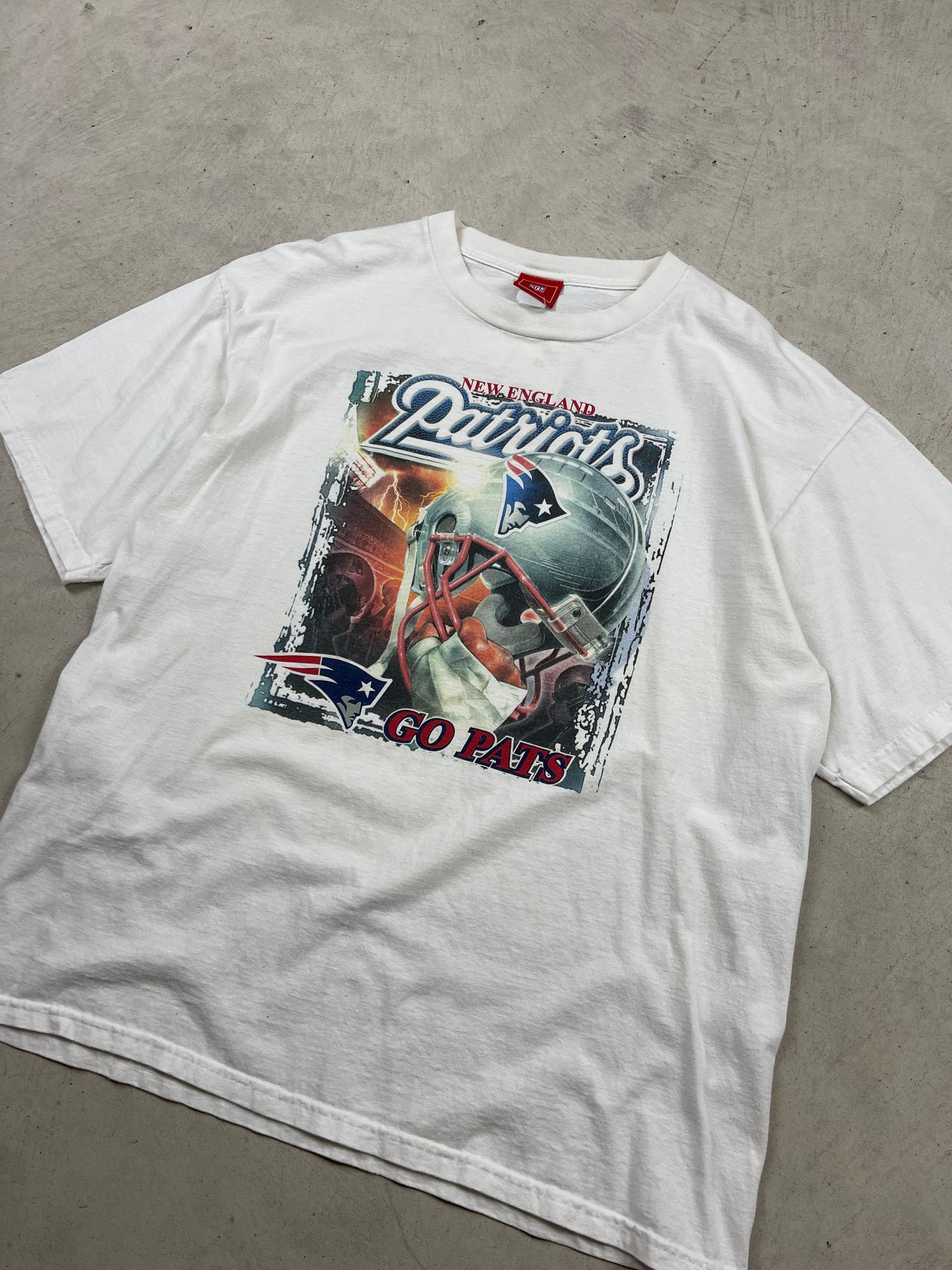 New England Patriots ‘Helmet’ Tee