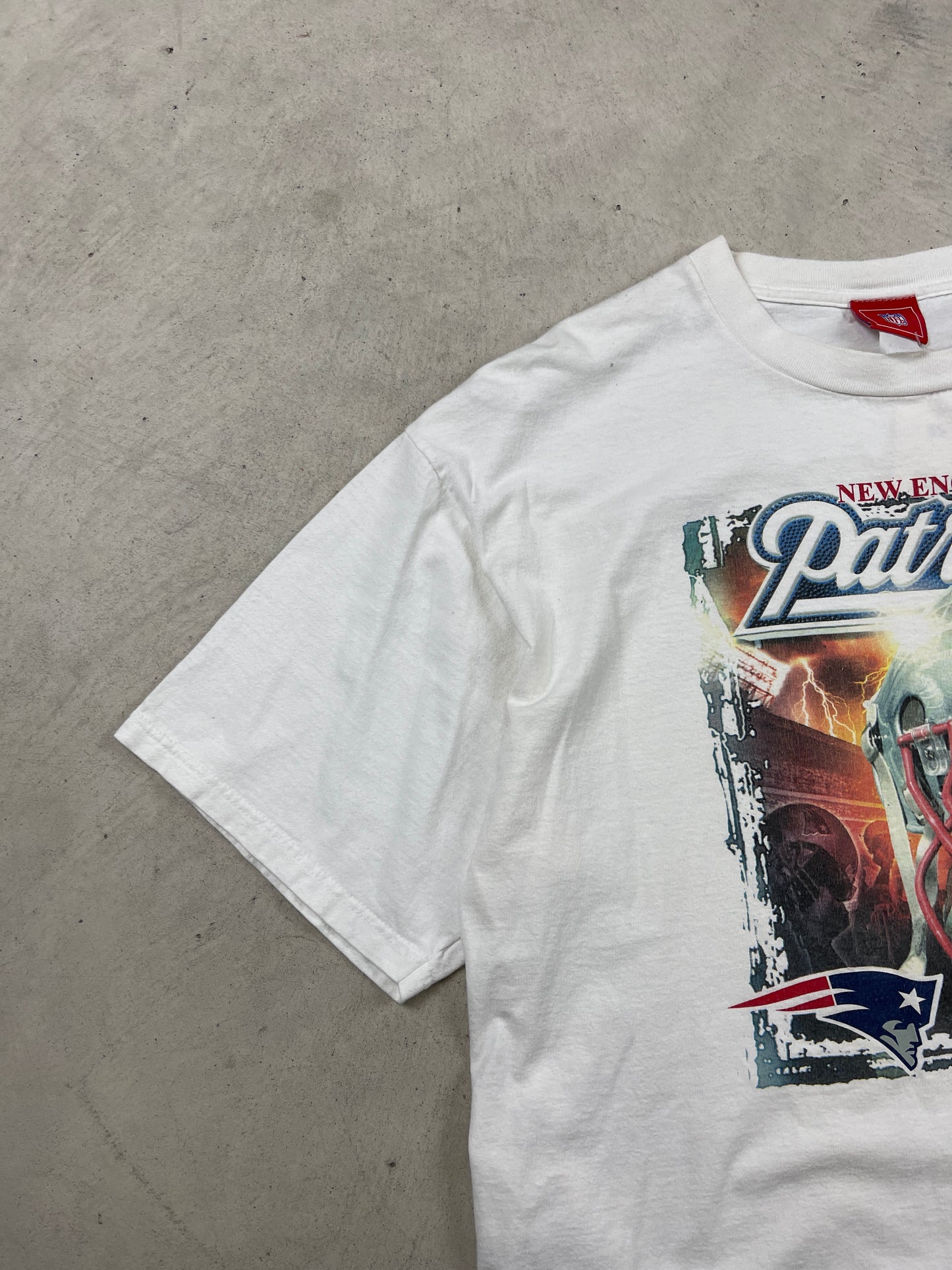 New England Patriots ‘Helmet’ Tee